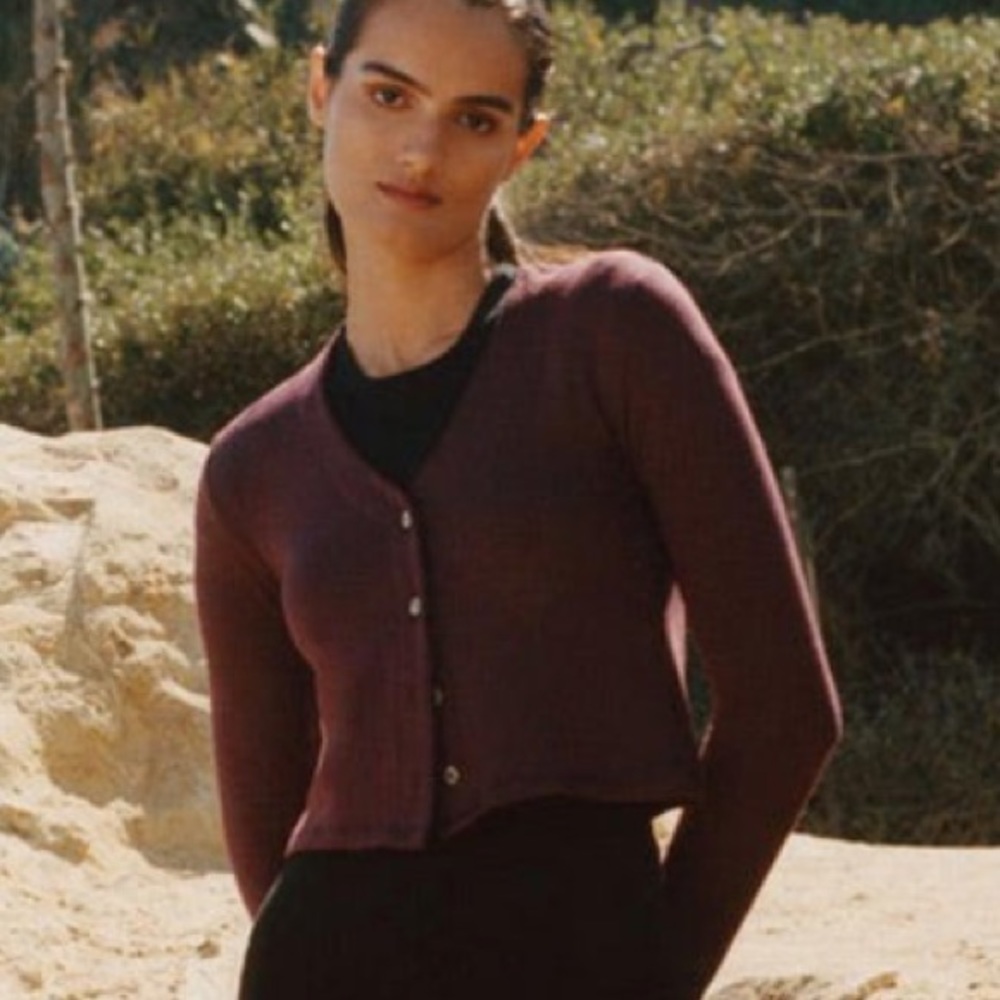 Bleusalt BROWN shorty cardigan. Size small.